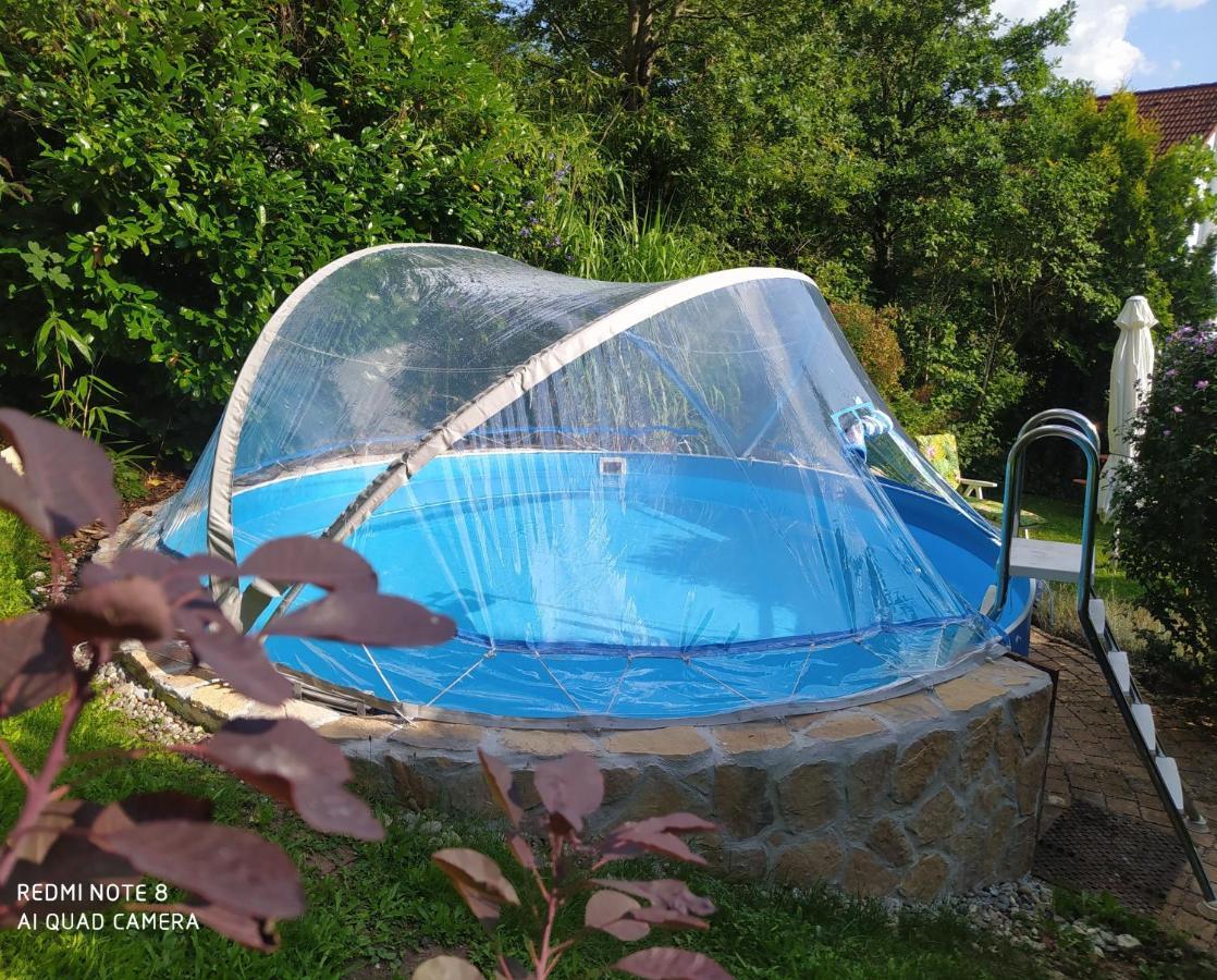 Mediterran-Skandinavisch - Outdoorwhirlpool Ganzjaehrig Burgthann Esterno foto